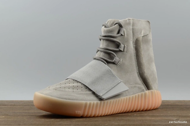 GUM DARK 750 ADIDAS GLOW LIGHT GREY YEEZY BOOST BB1840 0815